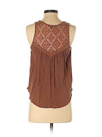 American Eagle Outfitters Sleeveless Top (view 2)