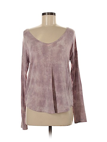 American Eagle Outfitters Long Sleeve T-Shirt (view 1)