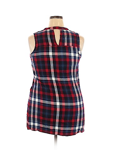 Maurices Short Sleeve Top (view 2)