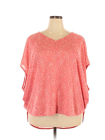 Ava & Viv Short Sleeve Top (view 1)