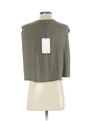 Kit and Ace Short Sleeve Top (view 2)