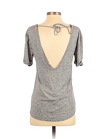 Victoria's Secret Short Sleeve T-Shirt (view 2)