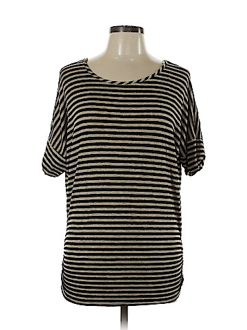 H.I.P. Happening in the Present Short Sleeve Top (view 1)