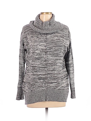 Forever 21 Pullover Sweater (view 1)