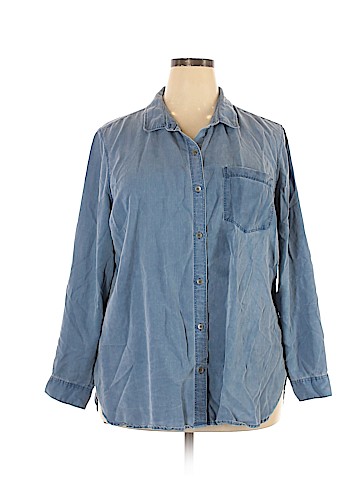 Old Navy Long Sleeve Button-Down Shirt (view 1)