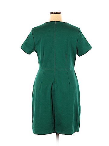 Old Navy Casual Dress (view 2)