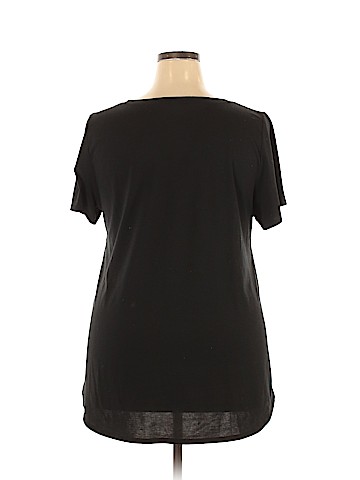 Lularoe Short Sleeve T-Shirt (view 2)