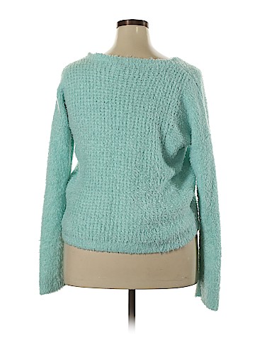 No Boundaries Pullover Sweater (view 2)