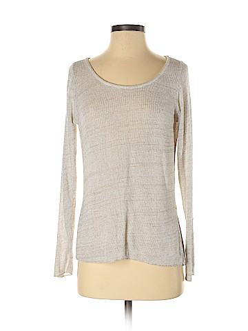 Brandy Melville Pullover Sweater (view 1)