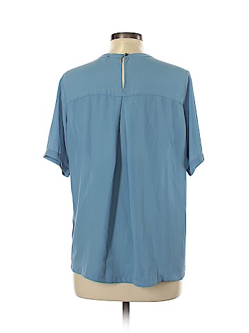 Lulu's Short Sleeve Top (view 2)