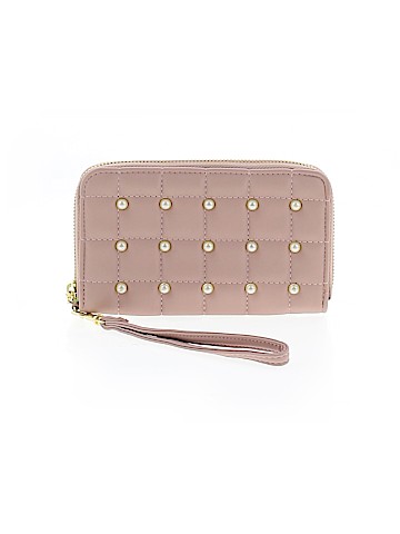Target Wristlet (view 1)