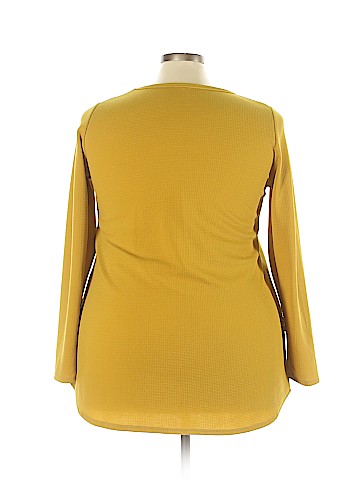 Lularoe Long Sleeve T-Shirt (view 2)