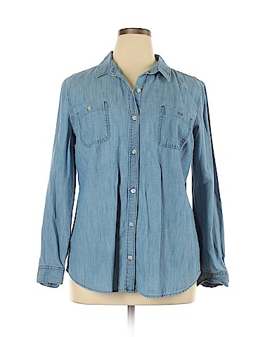 Old Navy Long Sleeve Button-Down Shirt (view 1)
