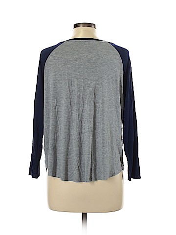 American Eagle Outfitters Long Sleeve T-Shirt (view 2)