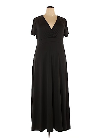 POSESHE Casual Dress (view 1)