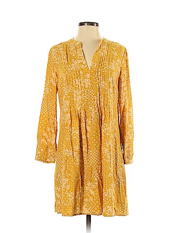 Old Navy Casual Dress (view 1)