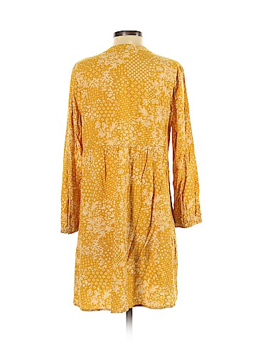 Old Navy Casual Dress (view 2)