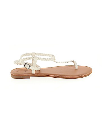 Universal Thread Sandals (view 1)