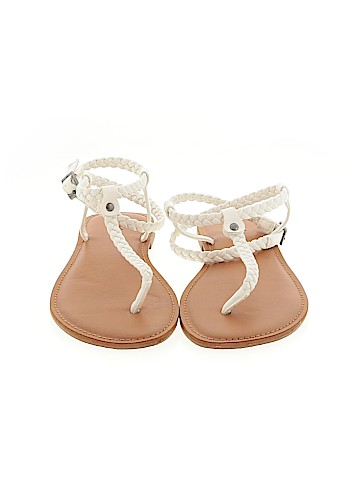 Universal Thread Sandals (view 2)