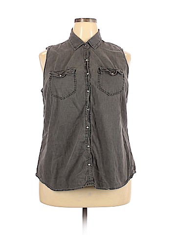 Unbranded Sleeveless Button-Down Shirt (view 1)