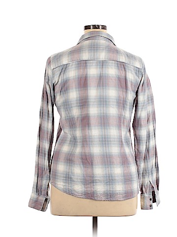 Maurices Long Sleeve Button-Down Shirt (view 2)