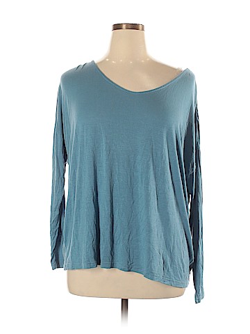 Curve Revolution Long Sleeve Top (view 1)