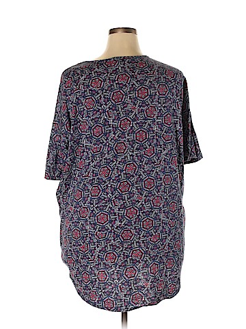 Lularoe Short Sleeve T-Shirt (view 2)