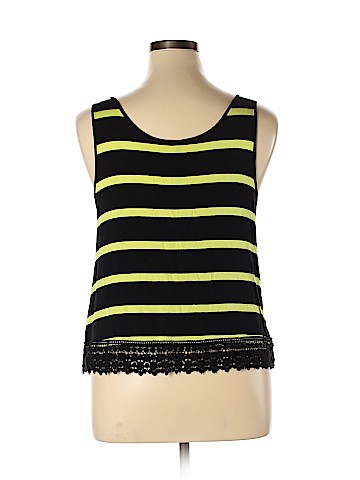 Kensie Sleeveless Top (view 2)