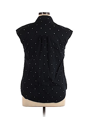 Merona Short Sleeve Button-Down Shirt (view 2)