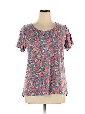 Lularoe Short Sleeve T-Shirt (view 1)