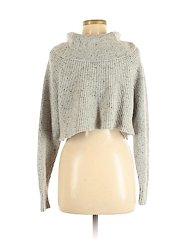 Leo & Nicole Pullover Sweater (view 2)