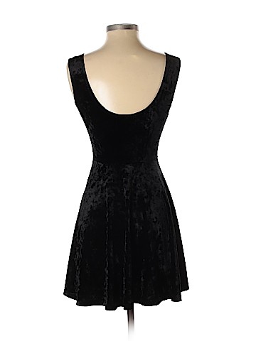 Forever 21 Casual Dress (view 2)