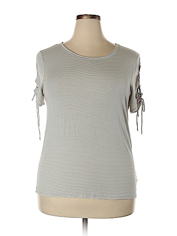 American Eagle Outfitters Short Sleeve Top (view 1)