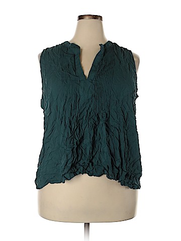 Old Navy Sleeveless Blouse (view 1)