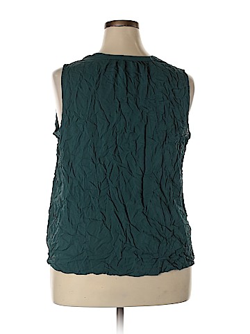 Old Navy Sleeveless Blouse (view 2)