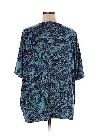 Lularoe Short Sleeve T-Shirt (view 2)