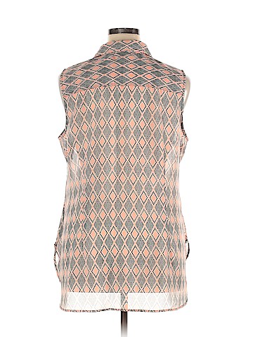 Attention Sleeveless Blouse (view 2)