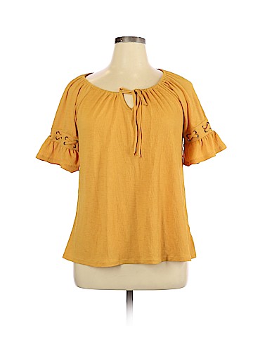 Naif Short Sleeve Top (view 1)