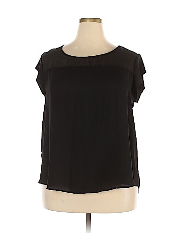 Pure Energy Short Sleeve Blouse (view 1)