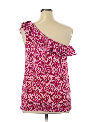 No Boundaries Sleeveless Top (view 2)