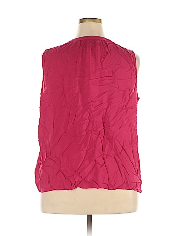 Old Navy Sleeveless Blouse (view 2)