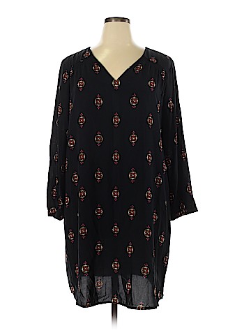 Old Navy Casual Dress (view 1)