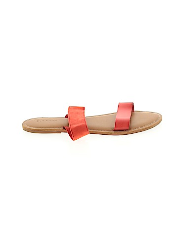 Old Navy Sandals (view 1)