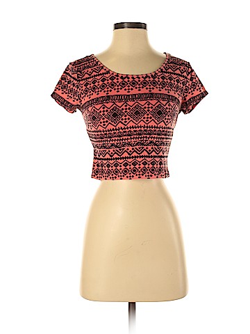 Forever 21 Short Sleeve T-Shirt (view 1)