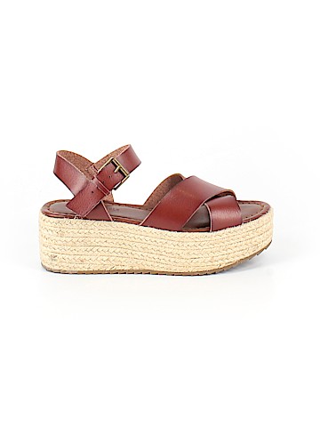 American Eagle Outfitters Sandals (view 1)