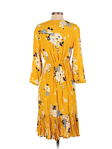 Old Navy Casual Dress (view 2)