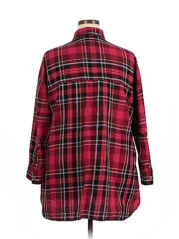 Old Navy Long Sleeve Button-Down Shirt (view 2)