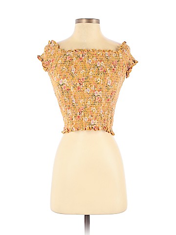 American Eagle Outfitters Short Sleeve Top (view 1)