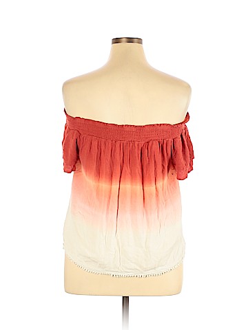 Xhilaration Short Sleeve Blouse (view 2)