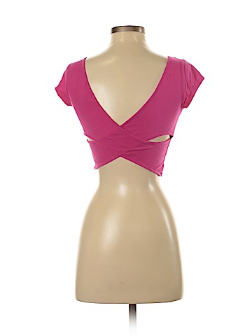 American Eagle Outfitters Short Sleeve Top (view 2)